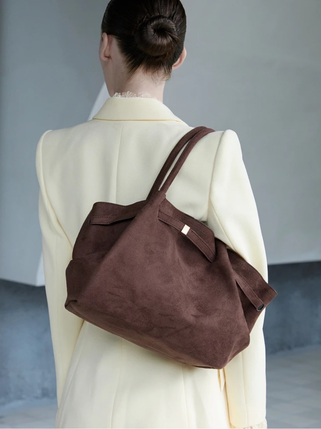 Suede Shoulder Tote Bag In Coffee Brown